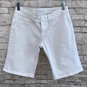 VGC Seven7 White Bermuda Shorts SZ 6